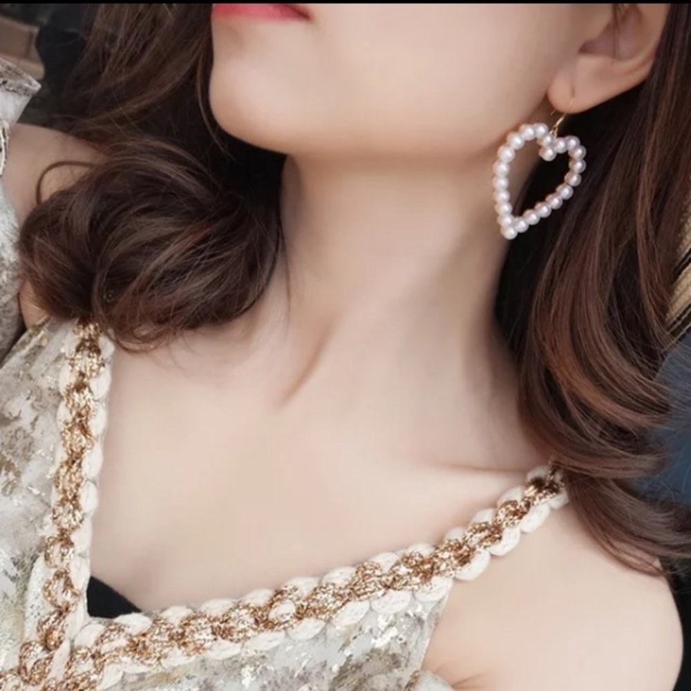 🌟 Pearl Heart  Drop ❤️ Earrings - Picture 2 of 5